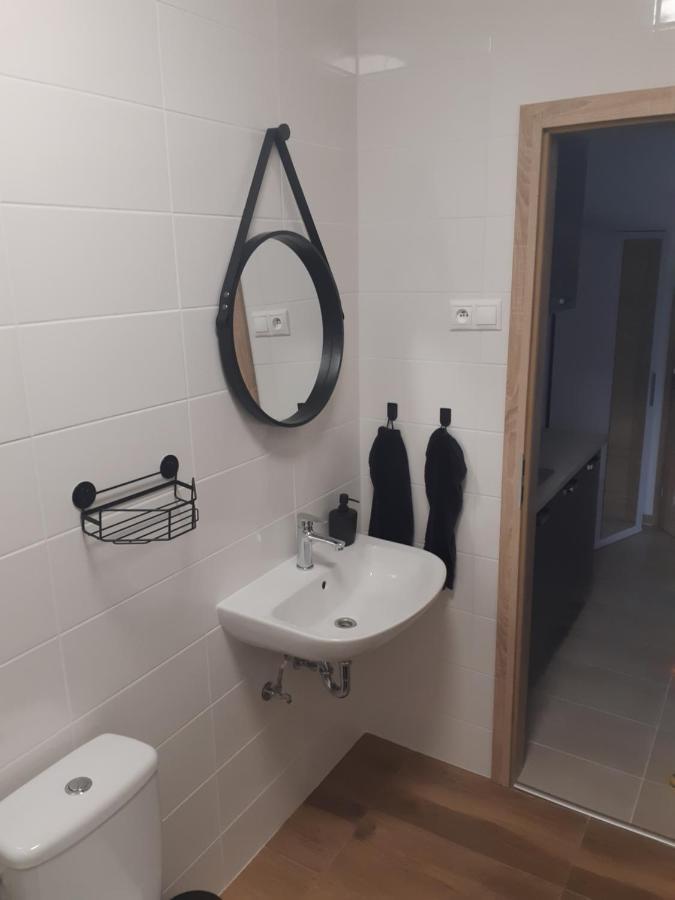 Vilka Cachtice Apartment Bagian luar foto
