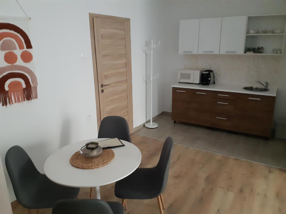 Vilka Cachtice Apartment Bagian luar foto