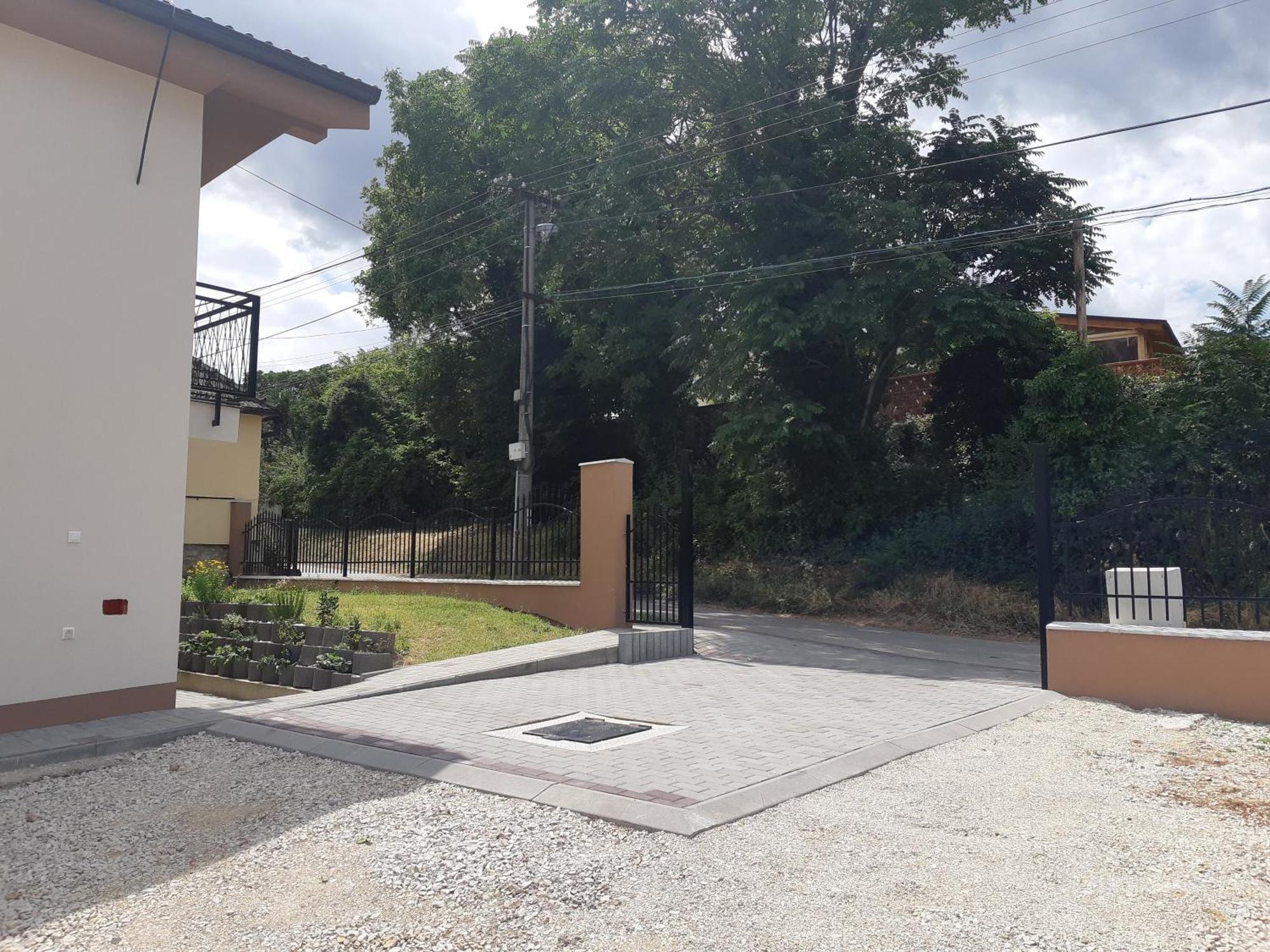 Vilka Cachtice Apartment Bagian luar foto